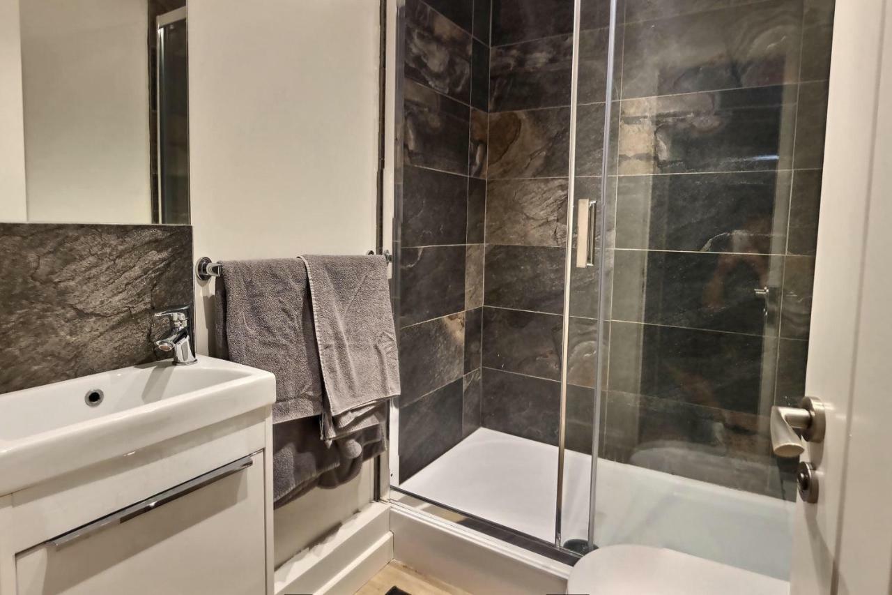 Home-From-Home - Self Catering Garden Apartment, Waterlooville Eksteriør bilde